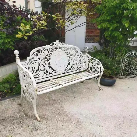 Apartment Luxueux 3+1 Pcs Avec Jardin A 3 Km De Paris Sevres
